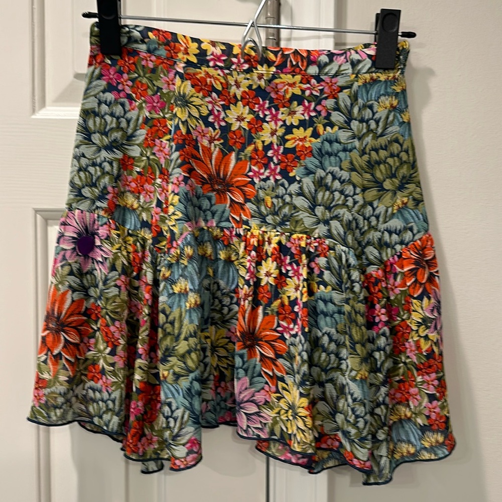 Women’s Urban Outfitters lined floral mini skirt